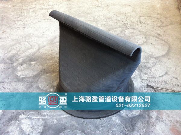 大口徑彎嘴法蘭式鴨嘴閥生產現場