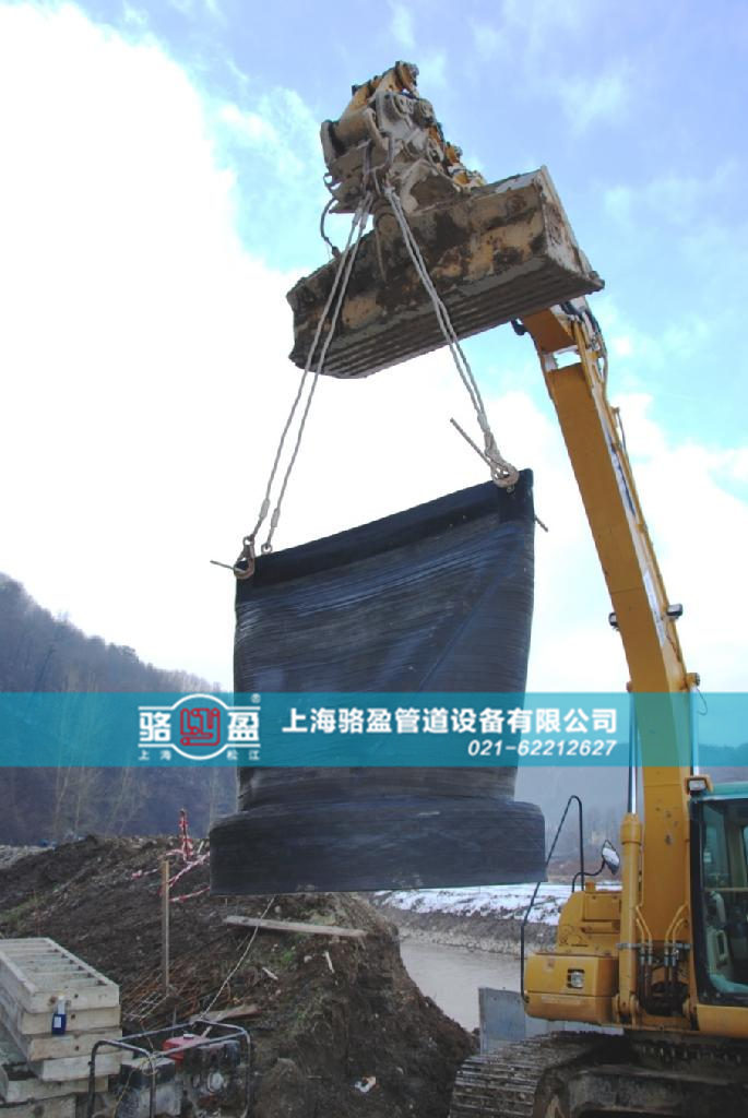 大口徑橡膠法蘭式<a href=http://m.icuqq.cn/ target=_blank class=infotextkey><a href=http://m.icuqq.cn target=_blank class=infotextkey>鴨嘴閥</a></a>安裝圖